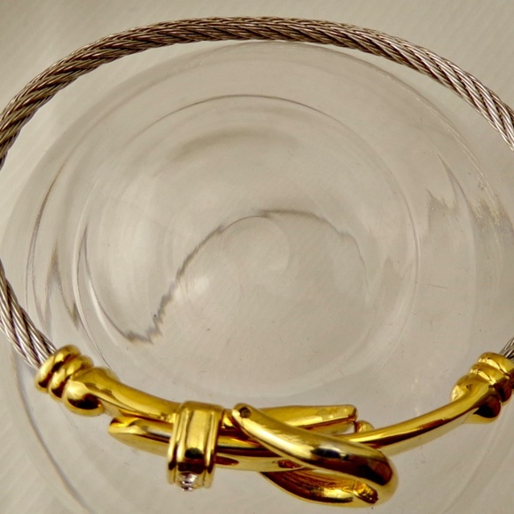 Bracelet Cable  with Gold tone & Rhinestone Buckle - Picture 2 of 4